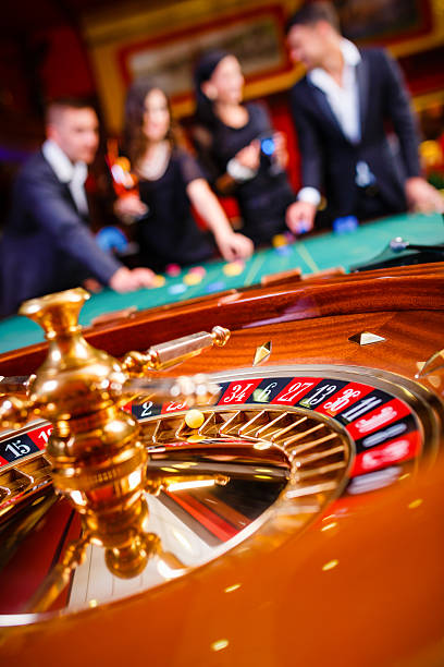 1xcasino অ্যাপের প্রধান স্ক্রিন এবং লাইভ গেম লাউঞ্জ